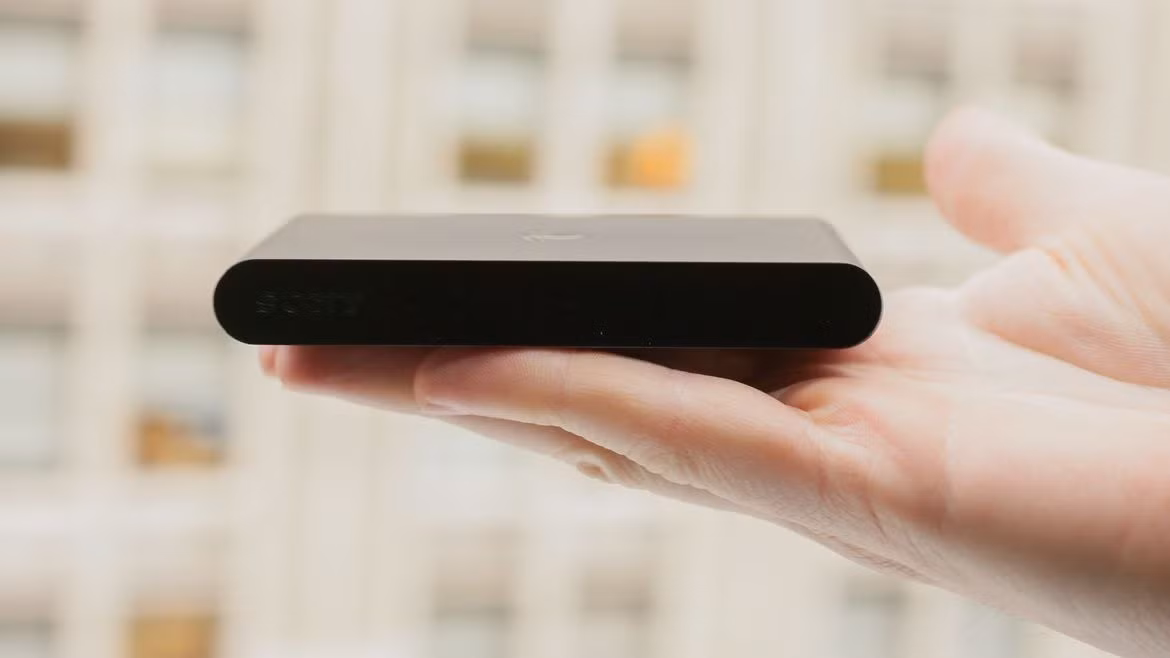 Đầu tháng 3/2016, Sony chính thức khai tử máy chơi game PlayStation TV vì sản phẩm này bị lu mờ trước PS Vita và PS4 tại thị trường Nhật Bản. Ảnh: Cnet.