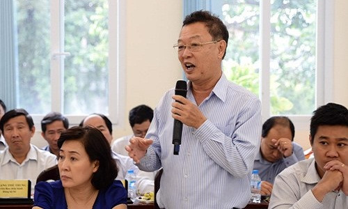 Ông Lê Văn Pha tại cuộc họp với Bí thư Thành ủy TP.HCM Đinh La Thăng sáng 13/12. Ảnh: T.D.