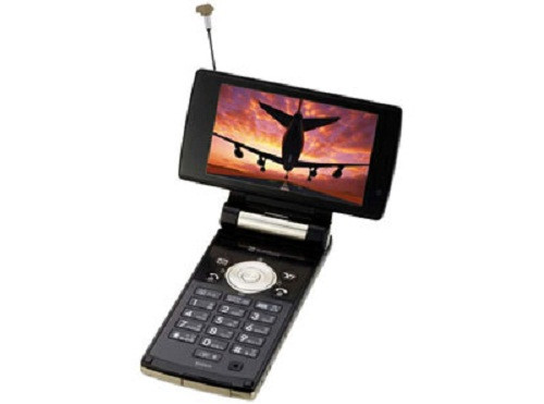 Ngoài ra, Sharp 920SH còn được đánh giá cao bởi màn hình siêu nét, âm thanh mạnh mẽ. Ảnh: Thegioididong.