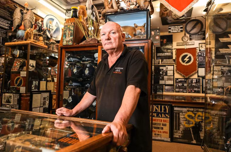 On lanh bao tang danh cho sat nhan lon nhat nuoc Anh-Hinh-2