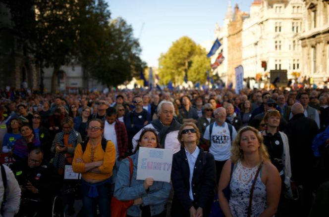 Các nhà tổ chức cho biết, khoảng 700 nghìn người đã tham gia vào cuộc biểu tình phản đối Brexit này. Đây là cuộc tuần hành lớn nhất nước Anh kể từ cuộc biểu tình phản đối chiến tranh Iraq năm 2003.