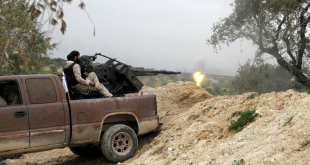 Được biết, các cuộc đấu đá giữa các nhóm phiến quân và những vụ ám sát khiến nhiều chỉ huy phiến quân thiệt mạng đã xảy ra kể từ khi Nga và Thổ Nhĩ Kỳ đạt thỏa thuận về việc thiết lập vùng đệm phi quân sự tại tỉnh Idlib hồi giữa tháng 9/2018. Ảnh: The Irish Times.