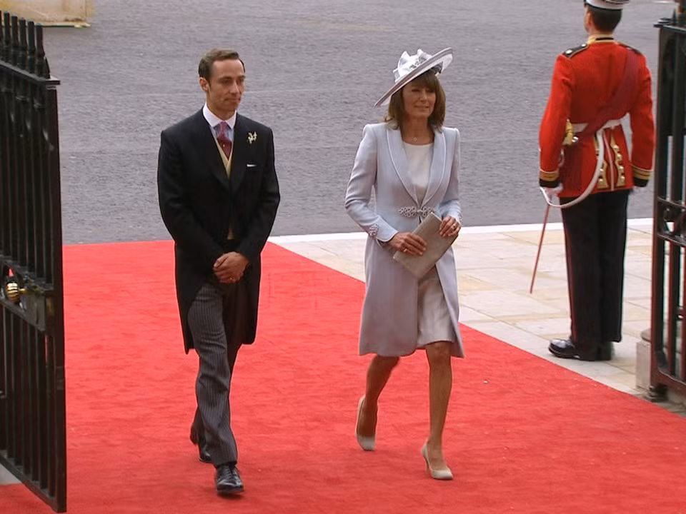 Cuoc song it nguoi biet cua em trai Cong nuong Kate Middleton-Hinh-4