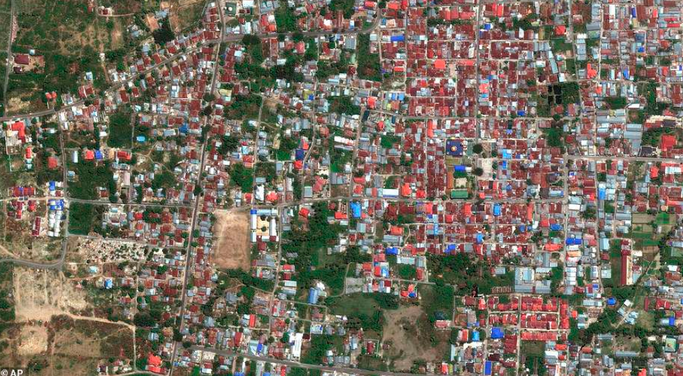 Kinh hoàng ngôi làng Indonesia bị “xóa sổ” sau thảm họa kép Kinh hoang ngoi lang Indonesia bi “xoa so” sau tham hoa kep