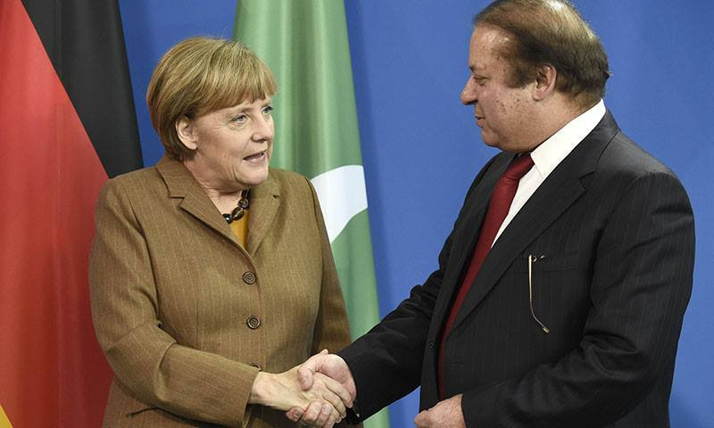 Bà là chủ tịch Đảng CDU từ năm 2000 và Chủ tịch nhóm đảng CDU-CSU tại Quốc hội Đức từ năm 2002 đến năm 2005. Ảnh: Dawn. 