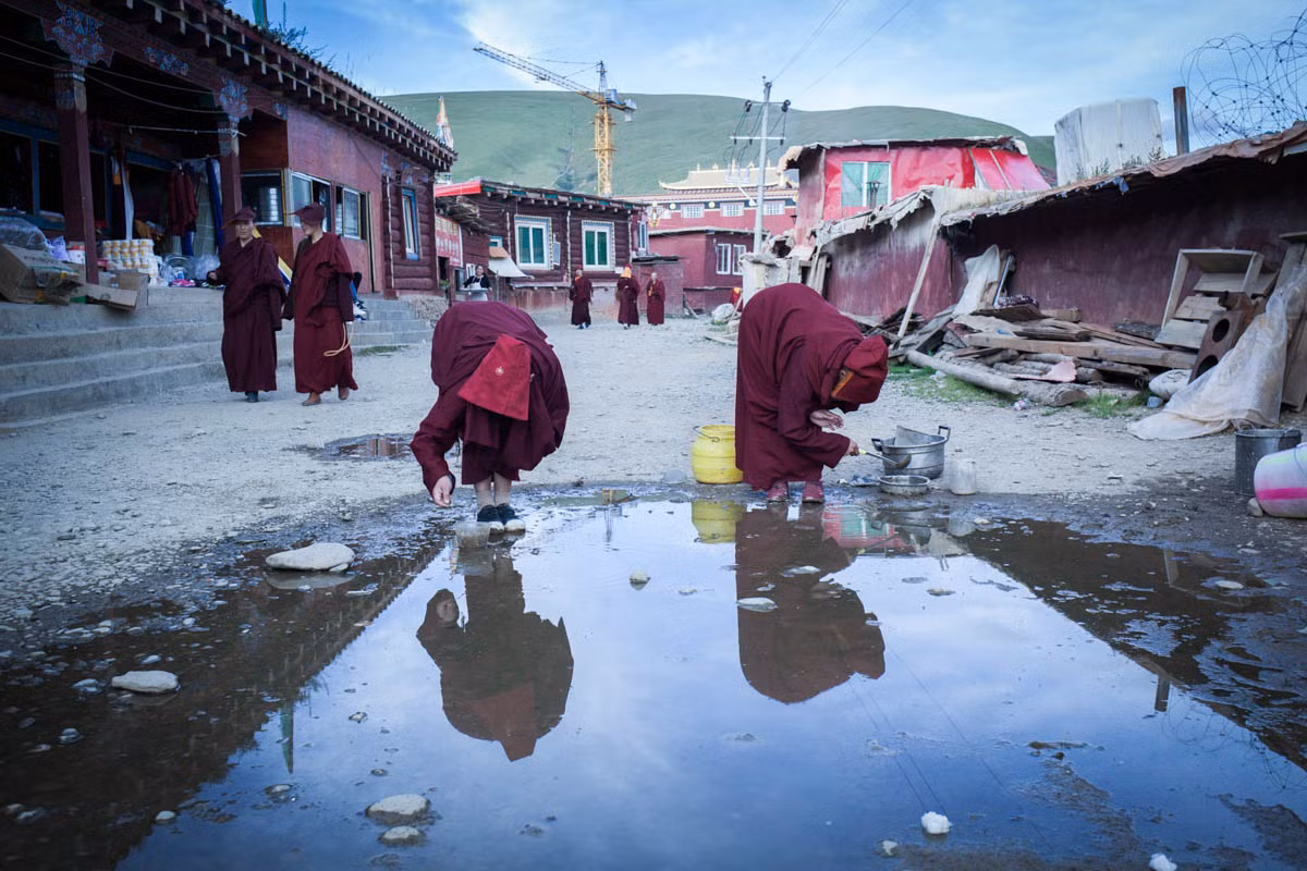 Cuoc song trong tu vien Phat giao lon nhat the gioi-Hinh-7