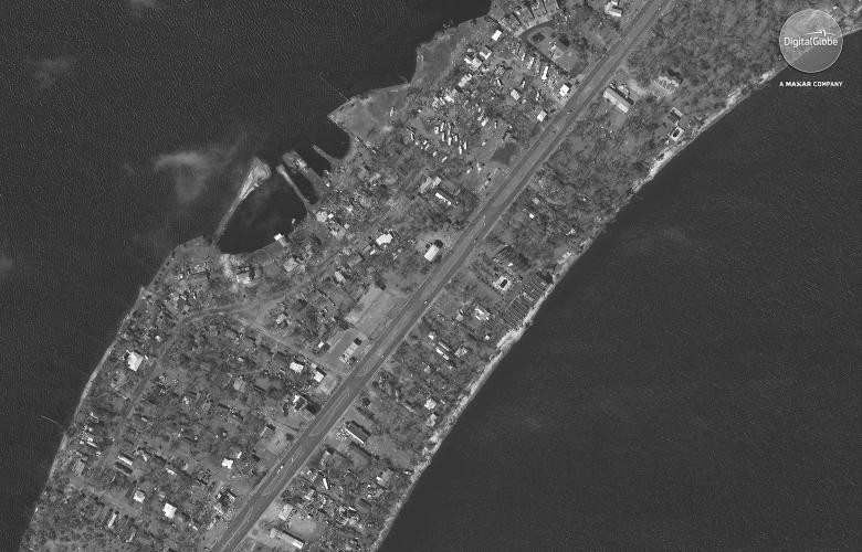 Hinh anh gay soc Florida truoc va sau sieu bao “quai vat” Michael-Hinh-8