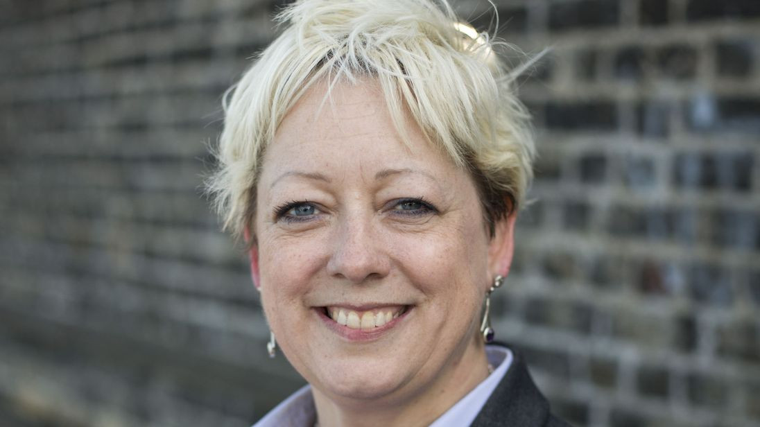 Bà Jacqueline Doyle-Price trở thành nghị sĩ Quốc hội từ Thurrock trong cuộc tổng tuyển cử vào tháng 5/2010 và tiếp tục giữ ghế này trong cuộc bầu cử vào năm 2015 và 2017. Ảnh: Sky News. 