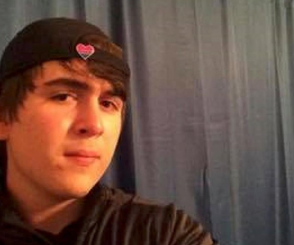 Được biết, Dimitrios Pagourtzis là học sinh của trường Santa Fe. Vụ nổ súng đã khiến 10 người đã thiệt mạng, bao gồm 9 học sinh và một giáo viên, và 10 người khác bị thương. Ảnh: Reuters.