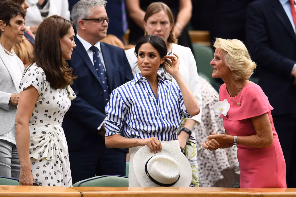 “Noi kho kho noi” cua cac thanh vien gia dinh Hoang gia Anh-Hinh-6