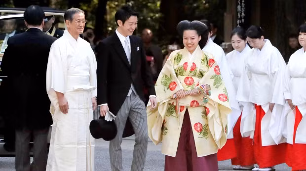 Nguong mo hoc van cua Cong chua Nhat Ban vua cuoi thuong dan-Hinh-6