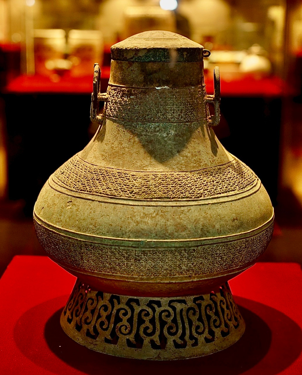 Liêm đồng miệng thóp, bụng phình, chân xoè đúc lộng. Niên đại thế kỷ 1-3.