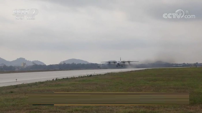 Y-8Q được sản xuất hàng loạt được bắt đầu vào năm 2015, hiện nay chúng được sử dụng tại các vùng biển mà Trung Quốc đang tranh chấp.