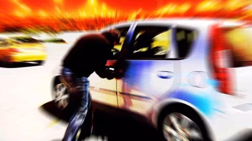 An com tam, mat trom o to va 300 trieu dong