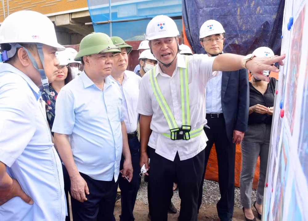 Lanh dao Ha Noi thi sat, go vuong 5 du an quan trong-Hinh-4