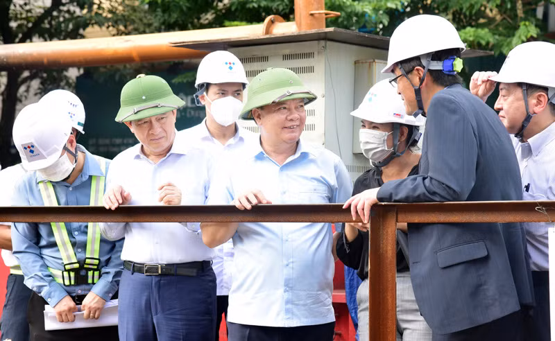 Lanh dao Ha Noi thi sat, go vuong 5 du an quan trong-Hinh-7