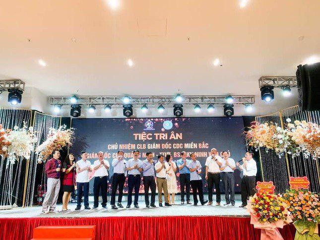 Tu “bua tiec chia tay” den ky luat nguyen Giam doc CDC Quang Ninh-Hinh-4