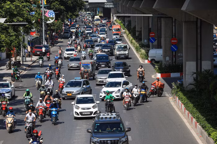 Ha Noi tach lan duong Nguyen Trai: Giam xung dot phuong tien giao thong