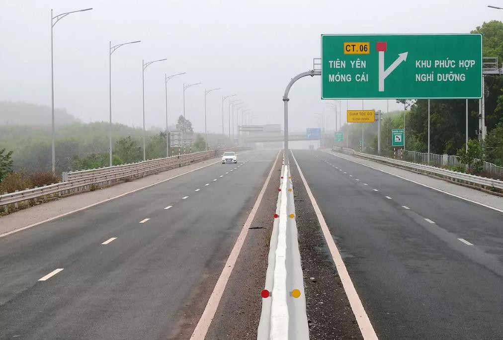 Quang Ninh manh tay phat trien cao toc nhung “quen” xay tram dung nghi