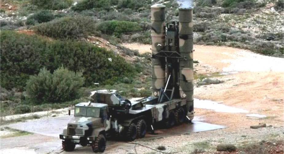 Hy Lạp là quốc gia duy nhất thuộc khối quân sự NATO sở hữu hệ thống tên lửa phòng không S-300 do Nga sản xuất.