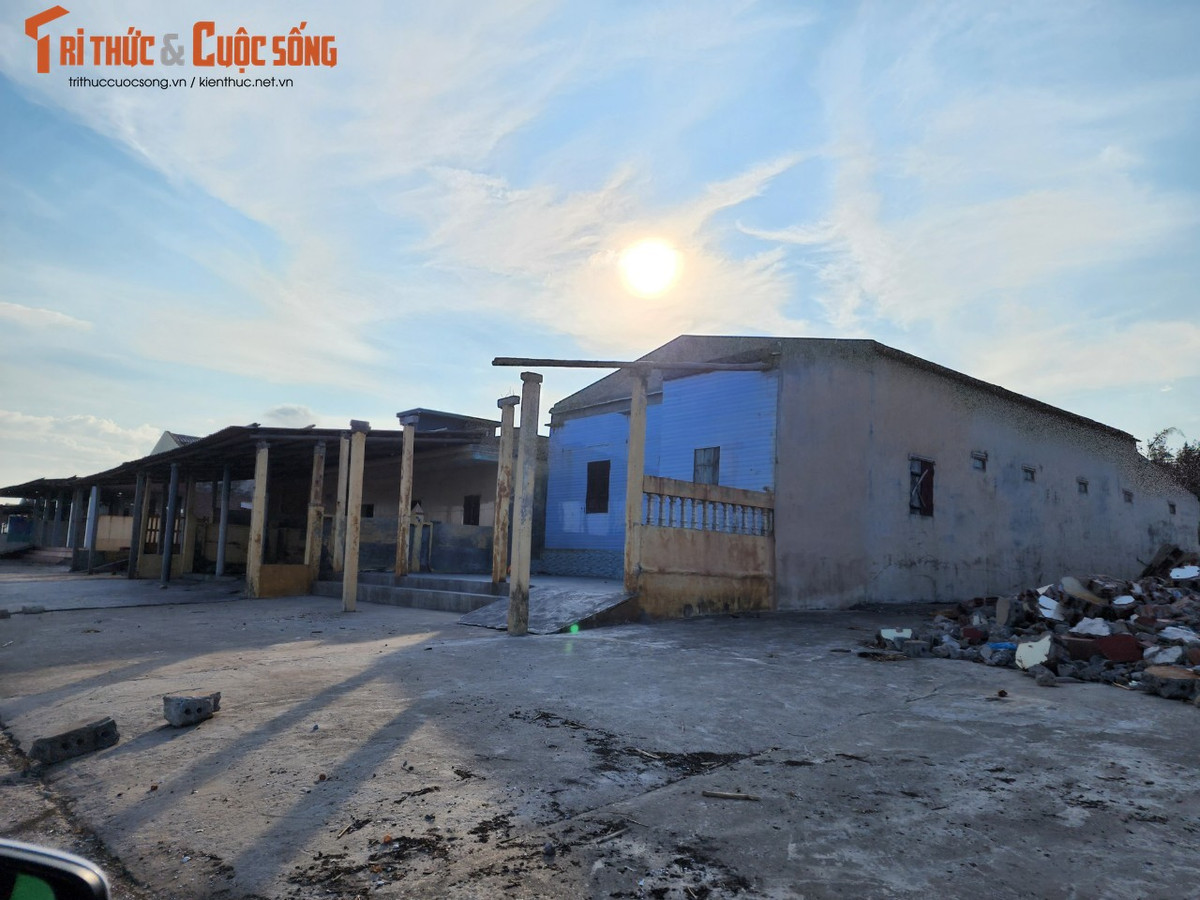 Tại Hội nghị tổ chức ngày 29/6/2021 của Công an tỉnh Nam Định, chính quyền địa phương thừa nhận kể từ khi được thành lập (năm 1997) đến nay, tệ nạn mại dâm diễn ra phổ biến, công khai, phức tạp tại Khu du lịch Quất Lâm.