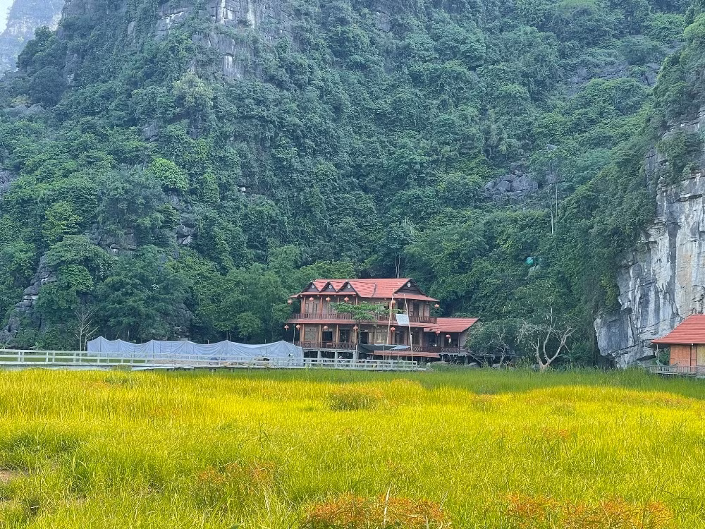 Xam hai di san Trang An: Muc ky luat da du suc ran de?