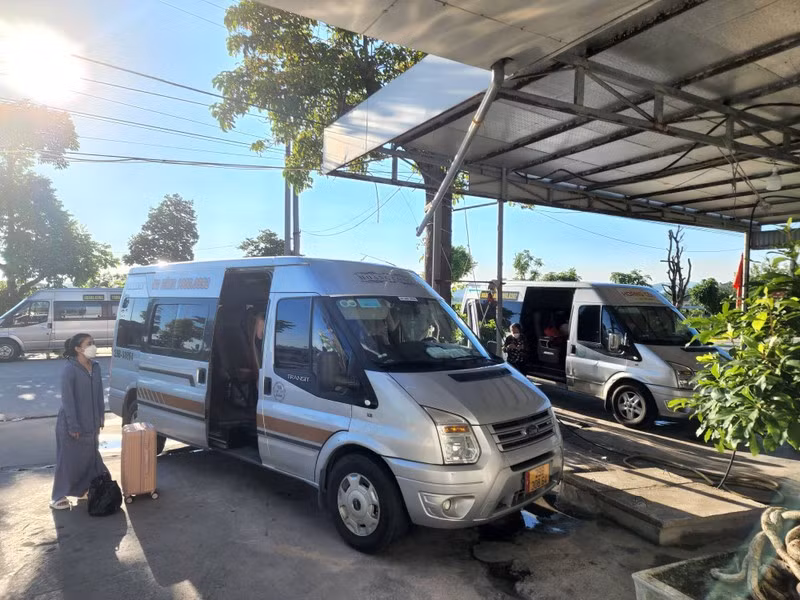 Nghi van Cong ty van tai Hoang Cong dat cot bom xang trai phep?