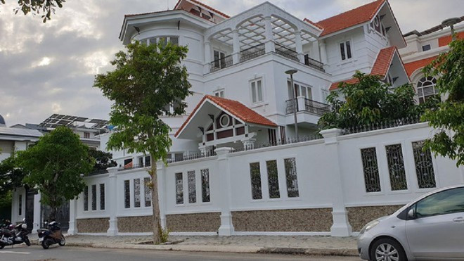 Nguyen Bi thu Nha Trang bi dam: Hung thu la quan nhan... xu sao?