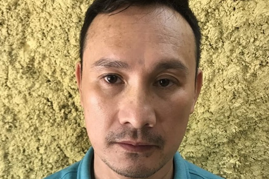  Giả danh cảnh sát hình sự của Bộ Công an: Ngày 1/10, Công an quận Thanh Xuân, Hà Nội đã khởi tố, bắt tạm giam bị can Phan Thế Nam về hành vi “Lừa đảo chiếm đoạt tài sản”. Cuối năm 2019, qua các lần nói chuyện và nhìn phong thái, cách ăn mặc của Nam, anh Nguyễn Huy T. tin tưởng Nam là cán bộ hình sự thật nên kể chuyện công ty.