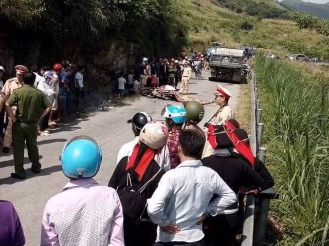 Hiện vụ ô tô lao xuống vực sâu 100 m ở Hà Giang đang tiếp tục được cơ quan chức năng làm rõ.