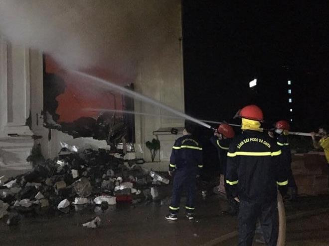 3 nu dancer tu vong vi hoa hoan quan bar X5 o Vinh Phuc