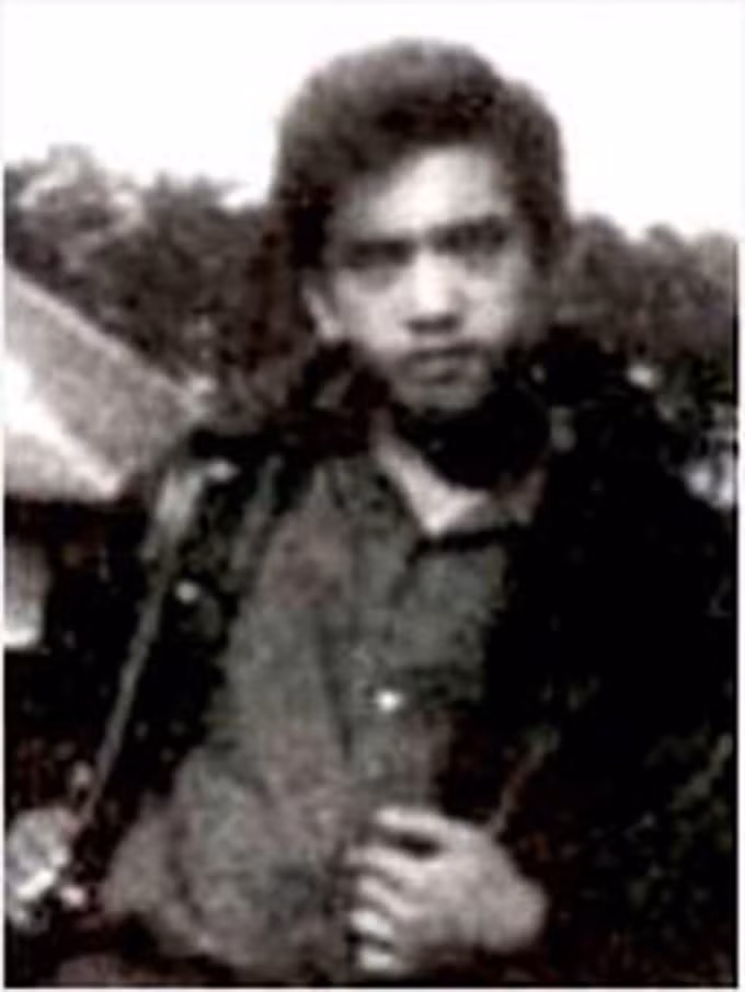 Đại nhiều lần ẩu đả với những băng khác, y dẫn đầu nhóm đánh giày đánh thắng đám lớn tuổi hơn nên giới bụi đời ngưỡng mộ tôn Đại làm đại ca - cái tên Đại Cathay (theo tên rạp chiếu bóng Cathay ở Sài Gòn nơi Đại khởi nghiệp giang hồ) ra đời từ đây.