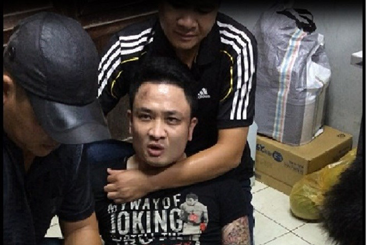 Tinh quái, hung hãn với đám bạn bè, “đối tác” là dân xã hội, song mỗi lần có việc “va” với lực lượng công an, Nguyễn Văn Đức (SN 1983, biệt danh Đức “Cổ Lễ”), quê quán huyện Nam Trực, Nam Định, lại có tấm “bùa hộ mệnh” là… bệnh án điều trị tâm thần.