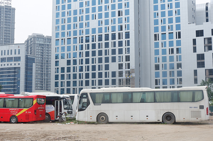 Ngày 16/6/2020, UBND phường Yên Hòa đã lập biên bản kiểm tra đối với các cơ sở trên ô đất D30: Cơ sở nội thất ô tô do ông Nguyễn Tiến Tùng làm chủ; cửa hàng điện nước do ông Lê Quang Hiệu làm chủ, cửa hàng Bờm Gà do ông Hoàng Văn Tiệp làm chủ, cửa hàng sữa chữa xe máy do ông Hoàng Văn Dũng làm chủ. 