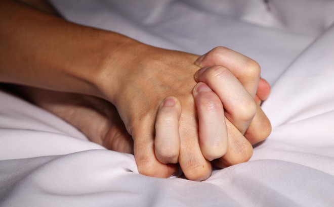 Thời điểm yêu trong ngày hè tốt nhất là buổi sáng mùa hè từ khoảng 4-6 giờ sáng. Sau một giấc ngủ dài, cơ thể con người sẽ tràn đầy năng lượng và hưng phấn.