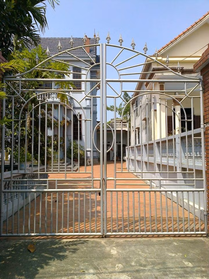 Biệt thự san sát nhau. Ảnh: Xuatkhaulaodong.