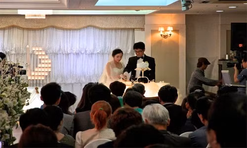 Chay "so" an co thue mua cuoi - nghe la kiem tien khung