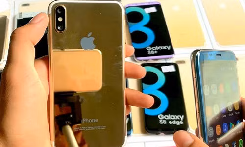 SOC: iPhone 8 gia da ve Viet Nam, gia 2,5 trieu dong