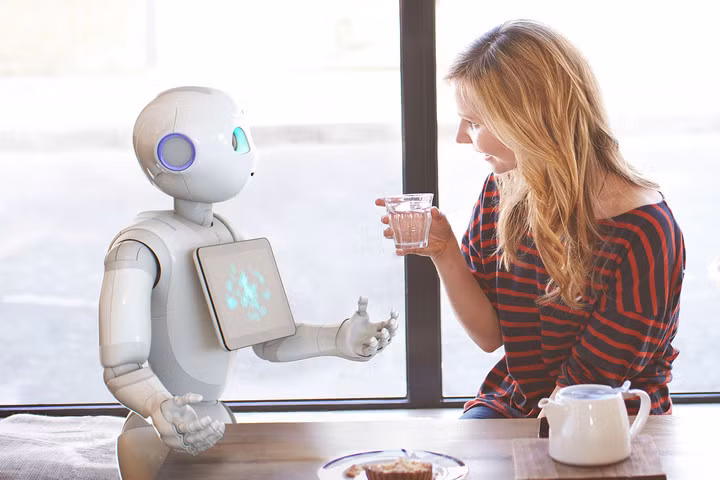 Robot Pepper của hãng SoftBank Robotics được coi là robot có khả năng nhận diện tốt nhất trên thế giới. Ảnh: Digitaltrends.