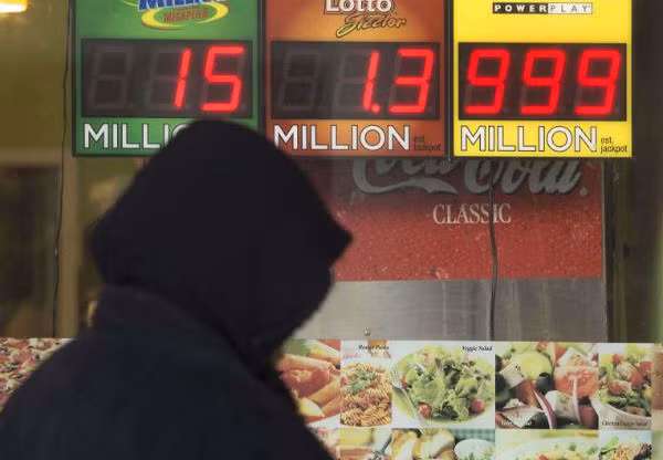 Trung xo so doc dac tram ty, ty phu an choi chay tui roi tu tu-Hinh-2