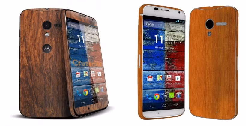 Chỉ có hai lựa chọn màu trắng hoặc đen ở mặt trước nhưng Motorola Moto X có tới 17 màu sắc khác nhau ở mặt sau như gỗ, tre, nhựa, da. Ảnh: FPT.