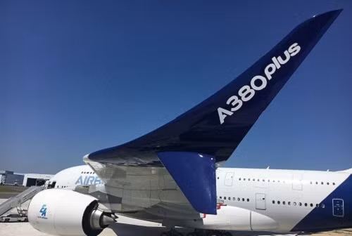 "Mo xe" may bay lon nhat the gioi Airbus vua ra mat