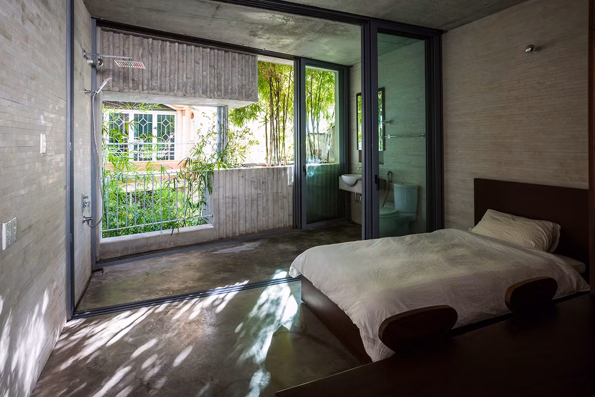 Bất cứ phòng nào trong nhà cũng là không gian mở ra cây xanh.