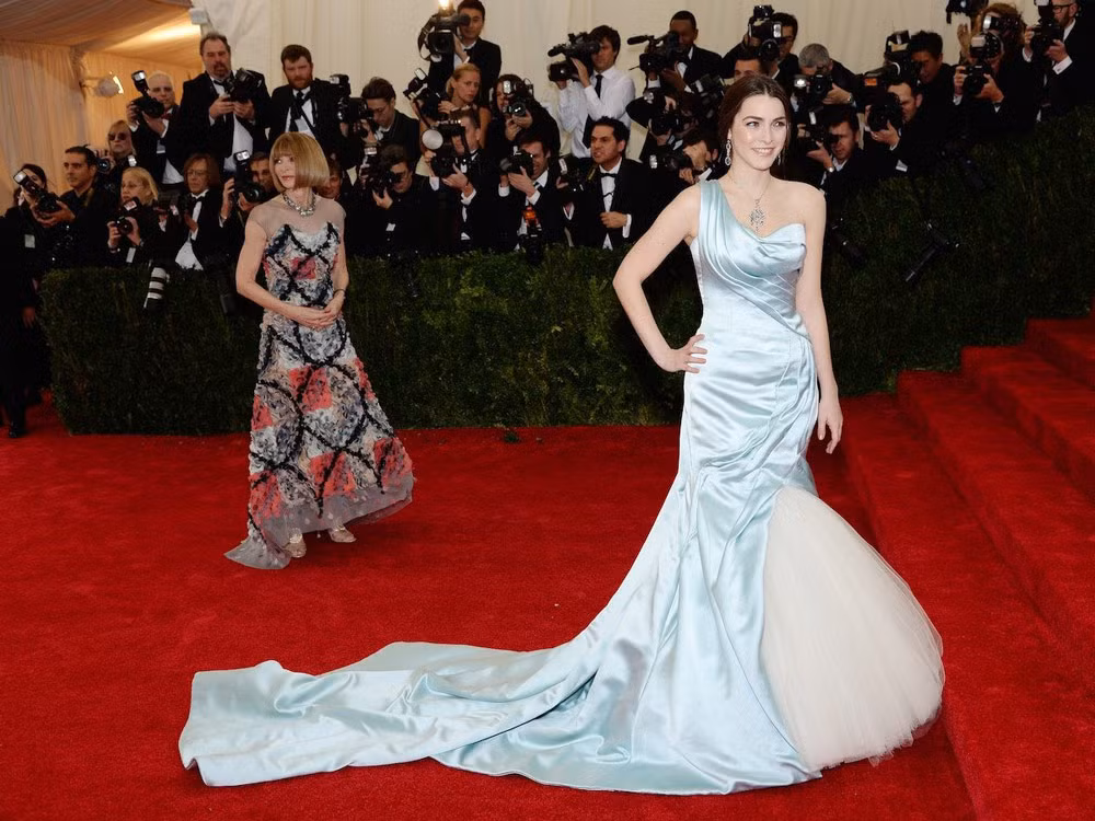 Wintour có 2 con với người chồng đầu tiên David Shaffer. Cuộc hôn nhân của hai người kết thúc vào năm 1999. Cô con gái, Bee Shaffer thường xuất hiện cùng mẹ trên thảm đỏ.