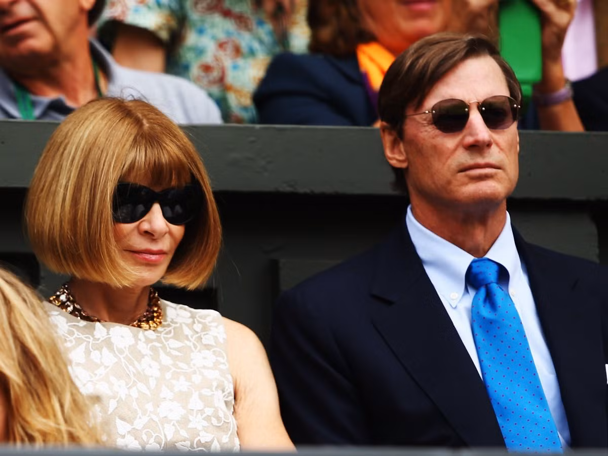 Về quan hệ tình cảm, Anna Wintour đã gắn bó với doanh nhân người Texas, Shelby Bryan. Mối quan hệ này đã kéo dài 15 năm, mặc dù công chúng ít khi thấy họ sát cánh bên nhau.