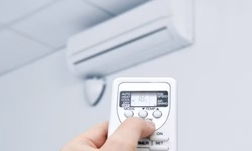 Tien dien dieu hoa giam mot nua nho chiec dieu khien “than thanh”