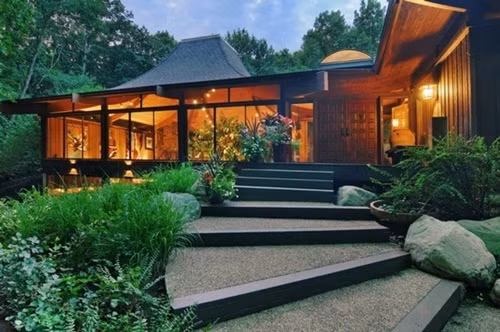 Mẫu biệt thự nhà vườn kiểu Nhật dành cho những người yêu thích thiên nhiên. Ảnh: Vietarchitect.