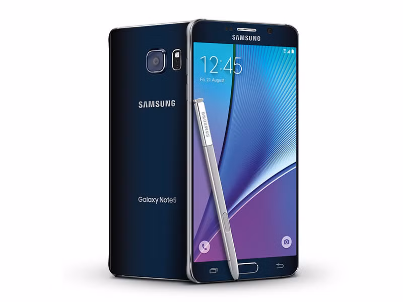 Mặc dù ra mắt từ năm 2015 nhưng Galaxy Note 5 vẫn còn sức hút với người dùng. Ưu điểm của Samsung Galaxy Note 5 là khung kim loại kết hợp kính cường lực, mặt lưng cong nhẹ giúp ôm sát tay khi cầm nắm. Ảnh: Scene7.
