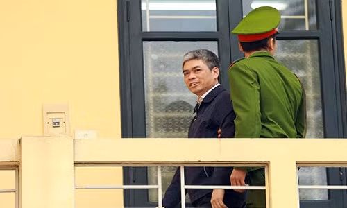 "Nhan vat 3 khong" dai an Oceanbank: Khon ngoan khong lai voi toa