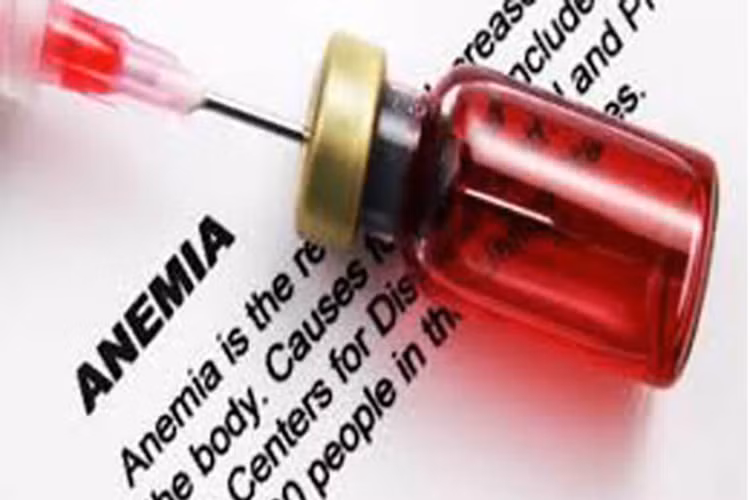 Các tác dụng phụ của aspirin cũng bao gồm các bệnh về huyết học như bệnh đông máu, bệnh bạch cầu eosin tăng cao, và thiếu máu bất sản.